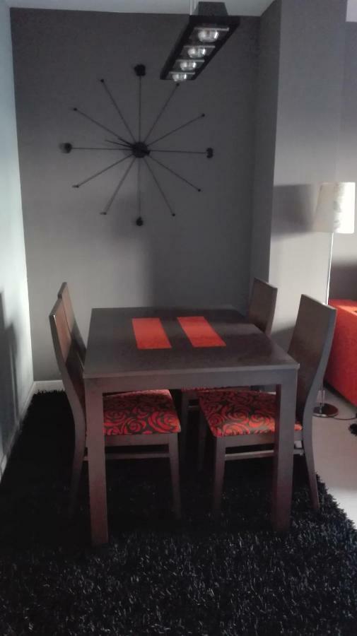 Rosa Sensat Apartment Салоу Екстериор снимка