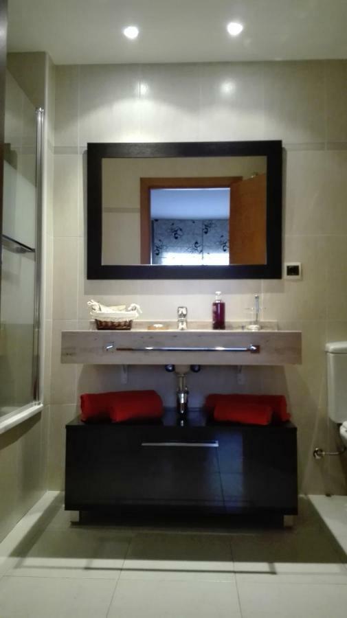 Rosa Sensat Apartment Салоу Екстериор снимка